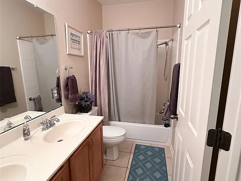 2121 Settlers Park Loop — Photo 16