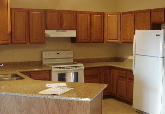 Paramount Estates 1 — Photo 3