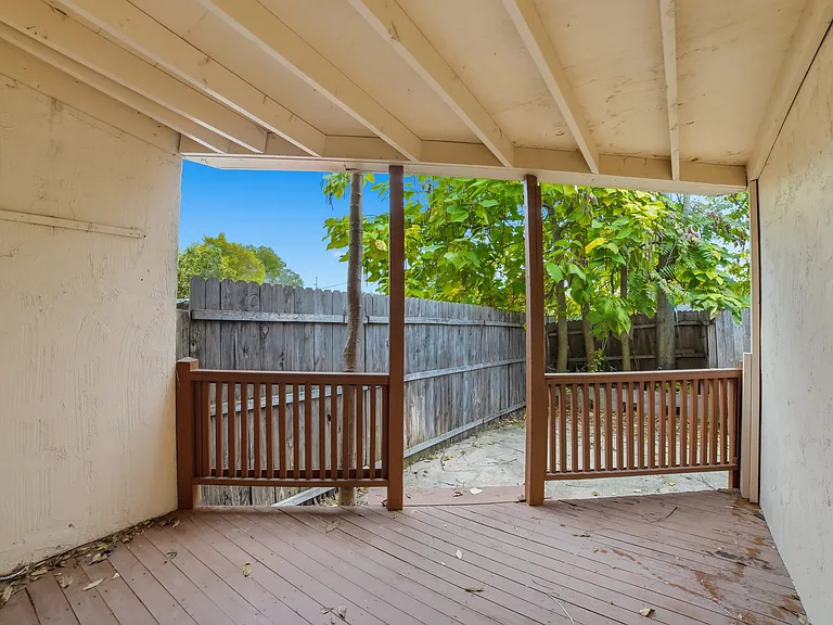 334 Valley Park Dr — Photo 29