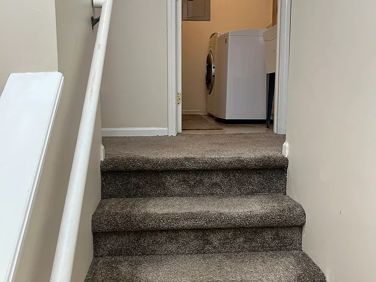 2320 Maddy Ln — Photo 7