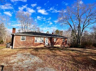 6380 Pine Hall Rd, Belews Creek, NC 27009
