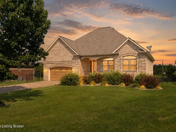 596 Meadowcrest Dr, Mount Washington, KY 40047