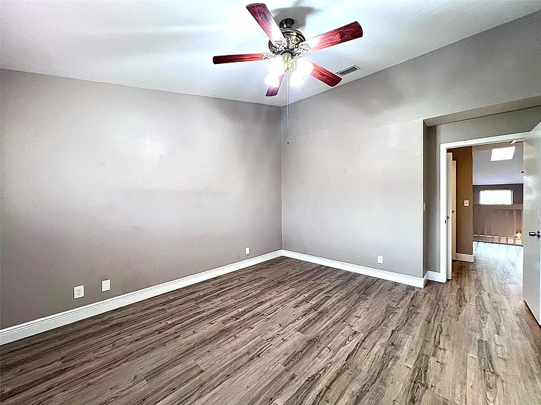 2246 Discovery Cir — Photo 22