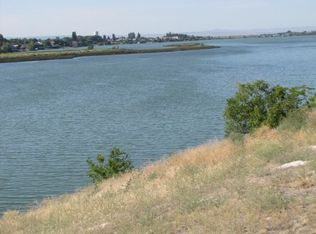202 N Crestview Dr, Moses Lake, WA 98837