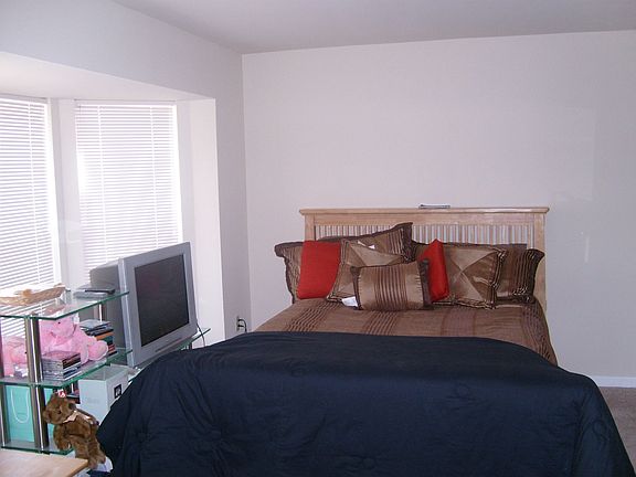 5th image of 53 E McCaulley Ct