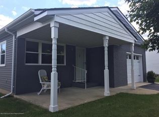 135 Paradise Blvd, Toms River, NJ 08757