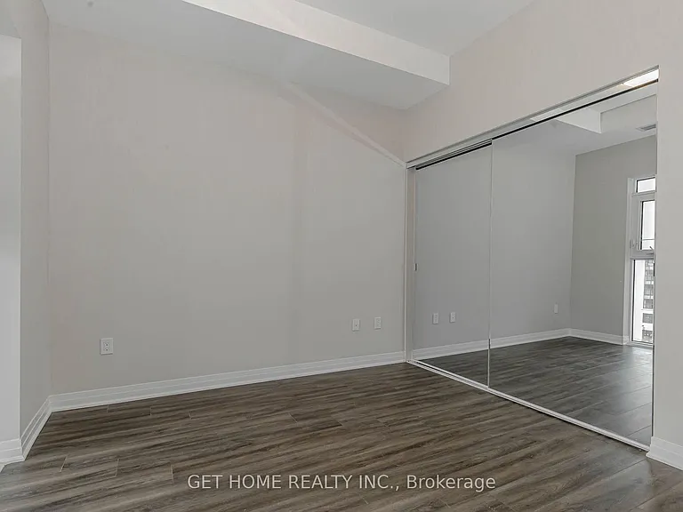 480 Gordon Krantz Ave #609 — Photo 17