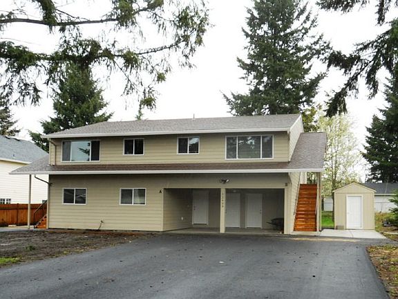 2nd image of 12609 NE 44th St APT C