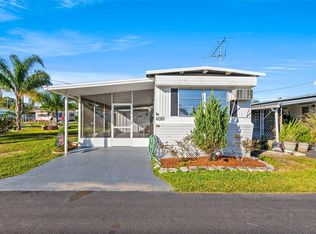 6051 Creston St, Zephyrhills, FL 33542