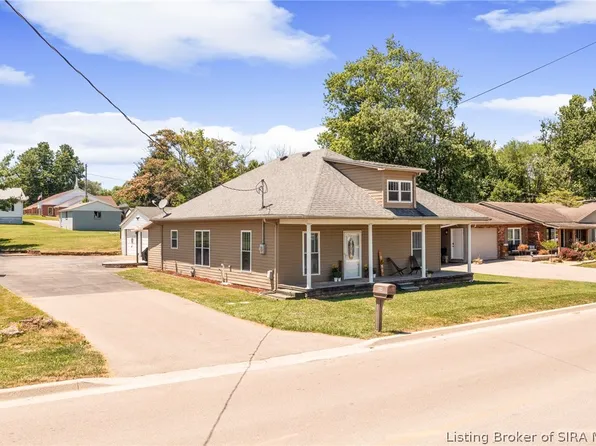 604 N Shelby Street, Salem, IN 47167