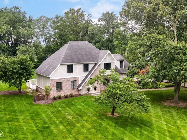 9910 Culpepper Dr, Carmel, IN 46032