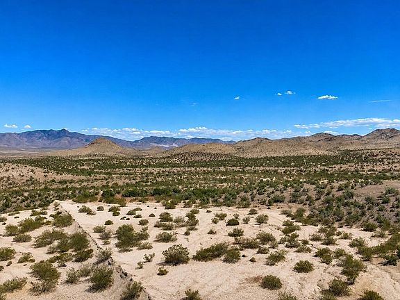 2nd image of 0 N Dolan Springs -- #4000