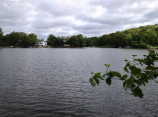 Ledgewood Dr, Fenton, MI 48430