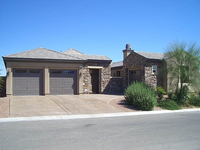 1st image of 8200 Chapelle Ct
