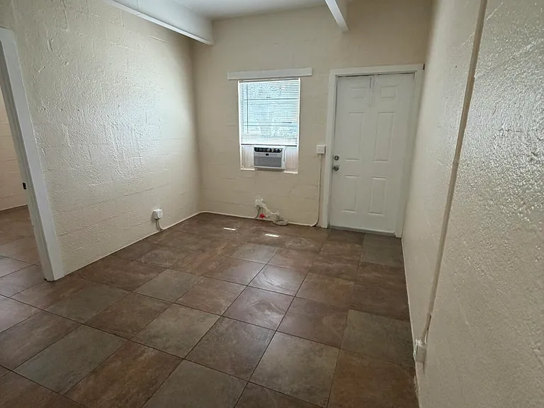 620 20th St #1 — Photo 19