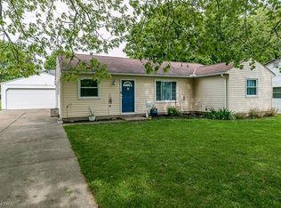 998 Eaglewood Dr, Willoughby, OH 44094
