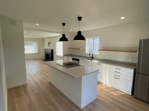 1206 N Anderson St, Tacoma, WA 98406