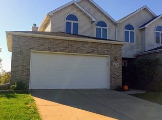 411 Flanagan Cir, Minooka, IL 60447