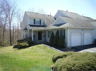 24 Plum Ct, Highland Mills, NY 10930