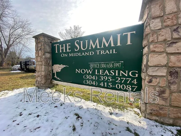The Summit — Photo 1