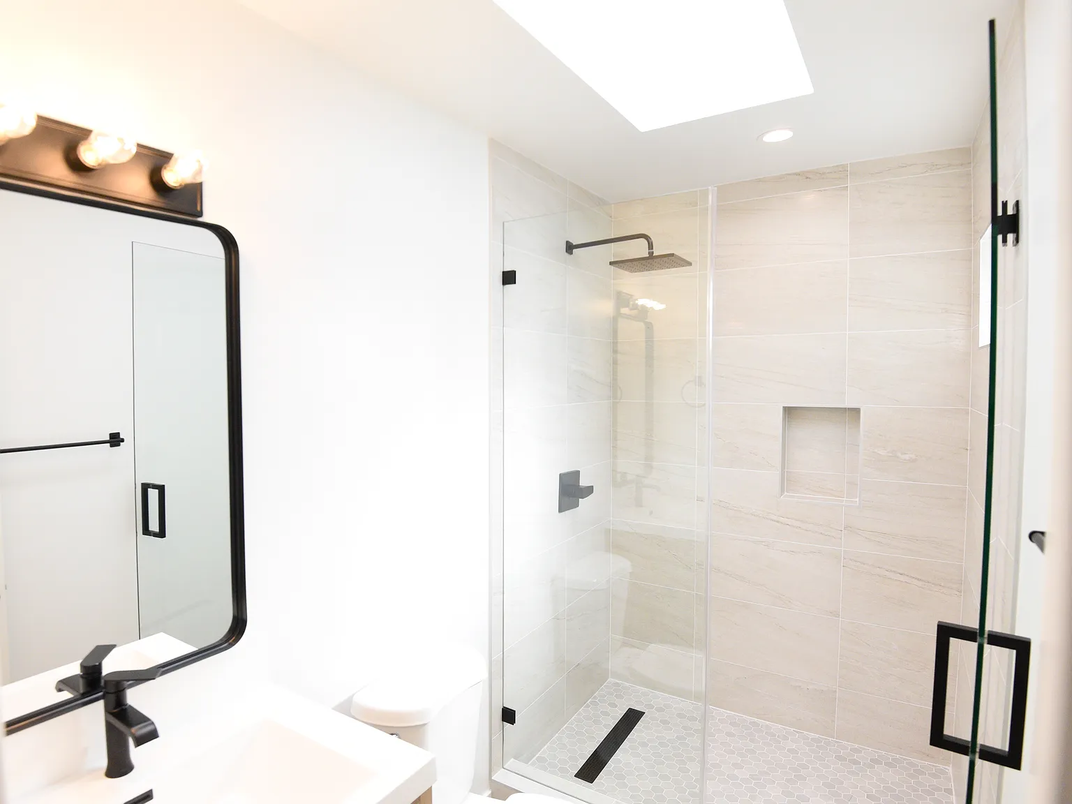 Studio, 500 sqft, $2,650 — Photo 3