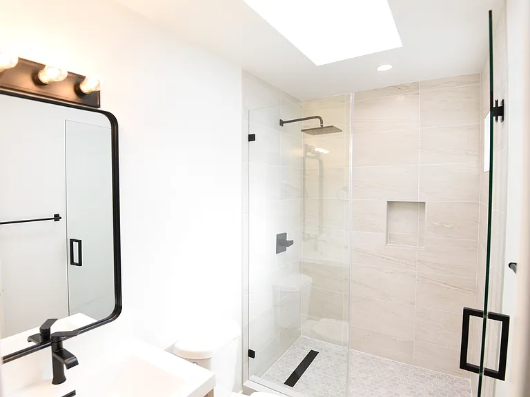 38 Rose Ave #2 — Photo 3