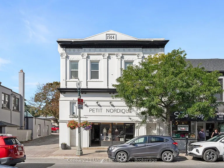 34 King St W #1 — Photo 1