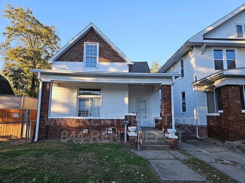 1st image of 308 E Iowa St