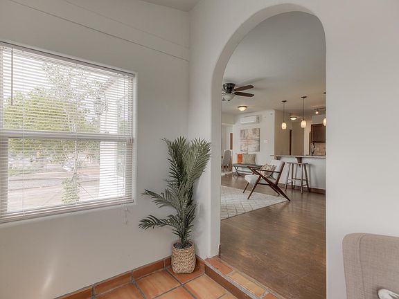 4th image of 2825 Santa Clara Ave SE