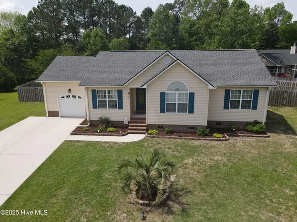 2801 Fletcher Court, Castle Hayne, NC 28429