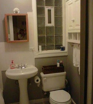 Bathroom (dark pic)
