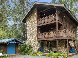 134 Loveland Rd, Girdwood, AK 99587