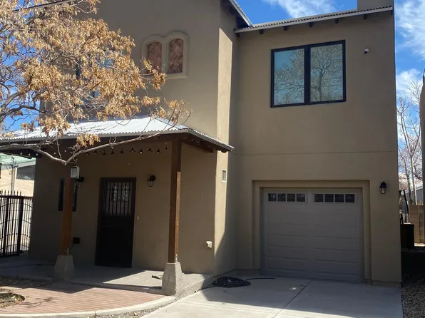 2118 Hollywood Ave NW, Albuquerque, NM 87104