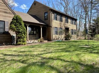 253 Gaffney Rd, Dartmouth, MA 02748