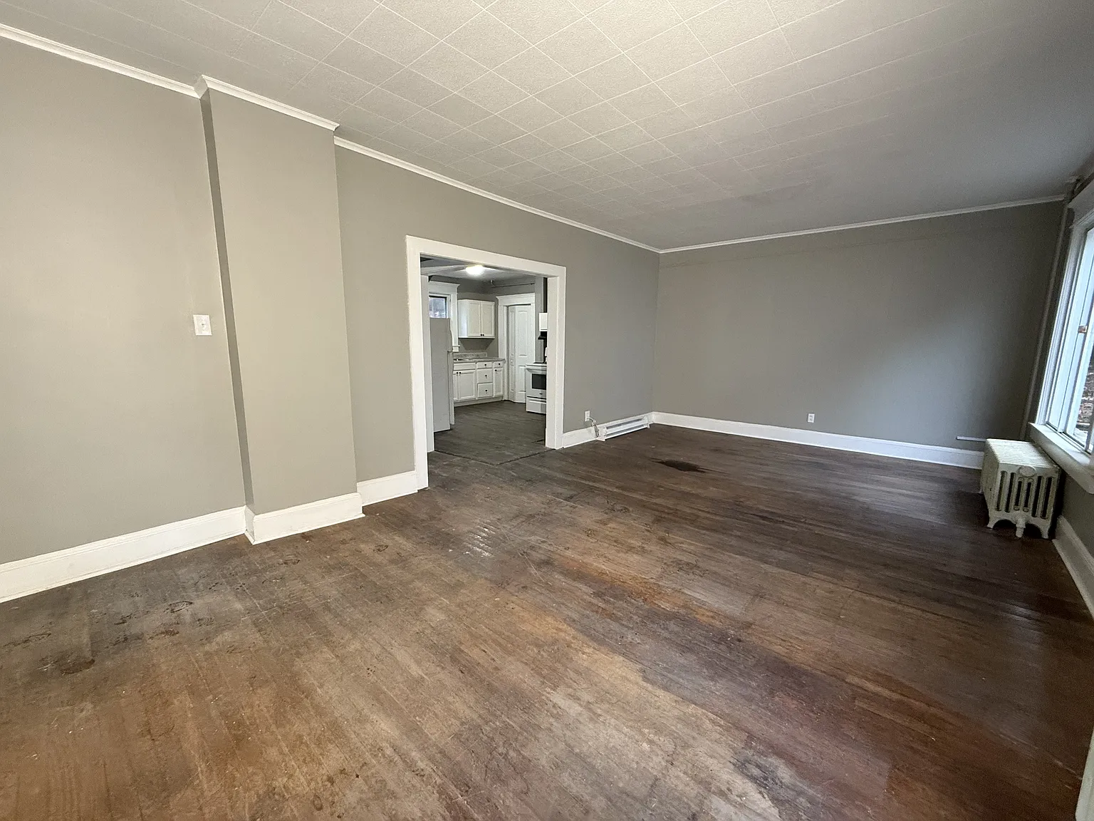 4 bed, $950 — Photo 2