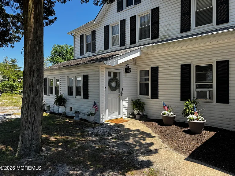 1712 Bay Ave #B — Photo 12