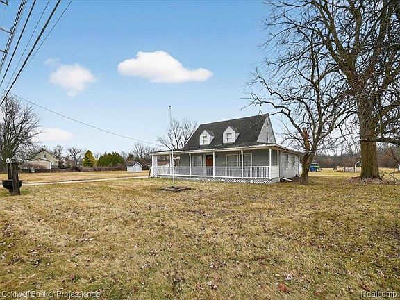 3rd image of 44103 Tyler Rd