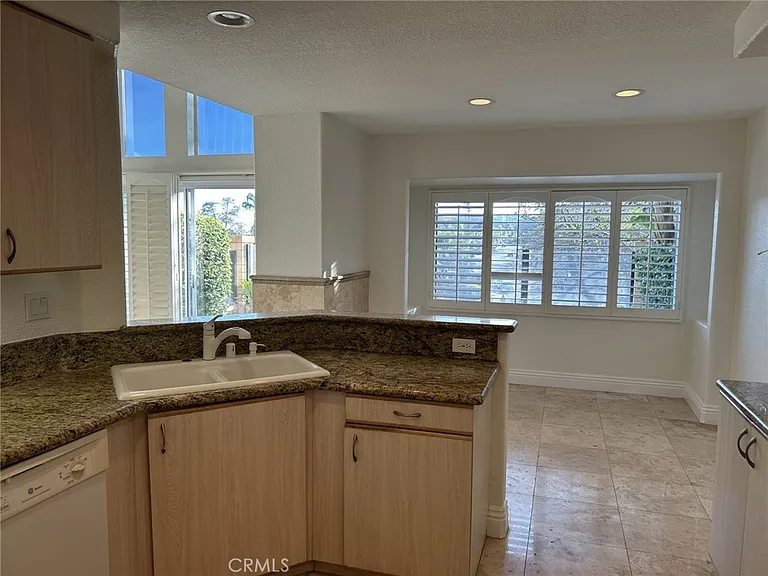 23106 Port Antonio Way — Photo 8