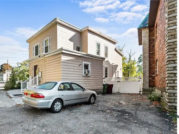 1081 Lawrence St Unit 2, Lowell, MA 01852