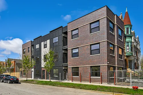 3992 S Lake Park Ave #E Photo 1