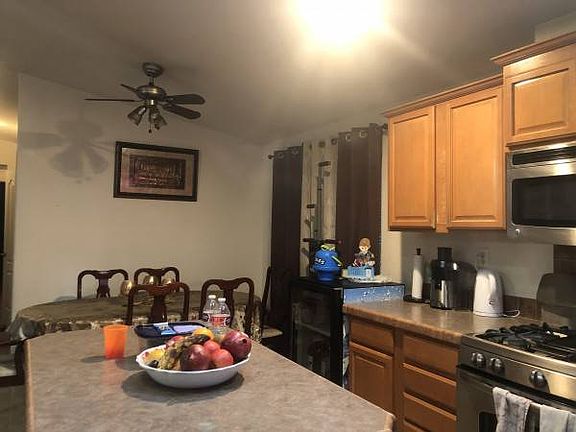 3rd image of 402 63rd St Space 274