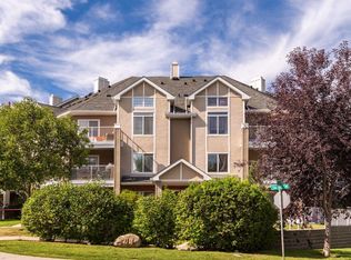 1808 36th Ave SW #203, Calgary, AB T2T6J2