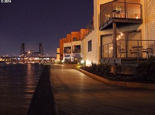 1040 NW Naito Pkwy APT O15, Portland, OR 97209