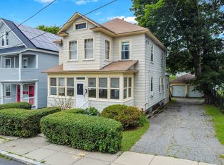 13 Endicott St, Lawrence, MA 01841