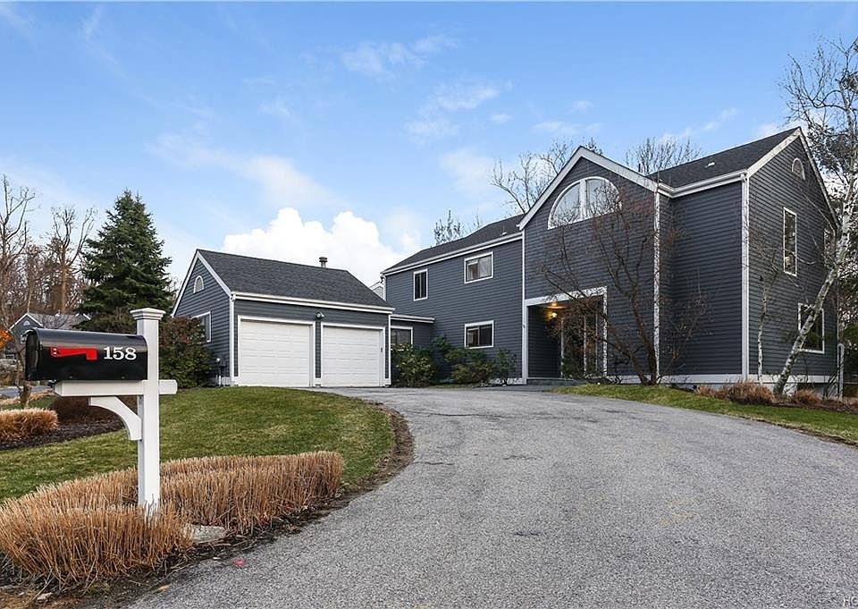 1st image of 158 Fieldpoint Dr