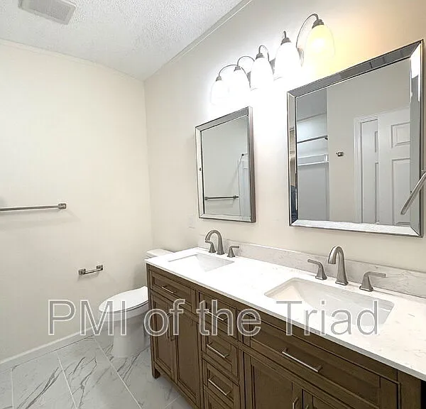 589 Alvis Ln — Photo 13