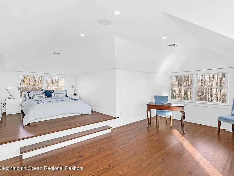 1 Horatius Way — Photo 16
