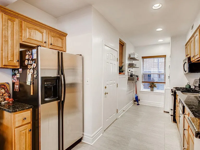 4209 N Keystone Ave — Photo 5