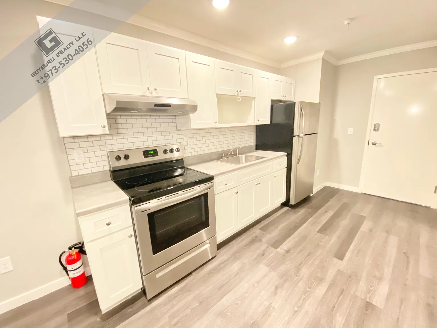 1 bed, $1,718 — Photo 2