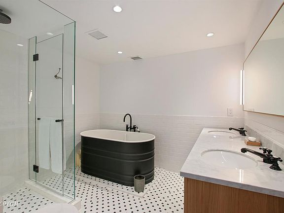 5th image of 25 Murray St APT 2E